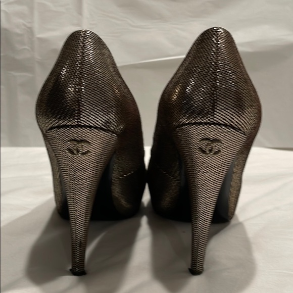 CHANEL Black & Gold high heel shoes size  37.5 - Picture 3 of 8